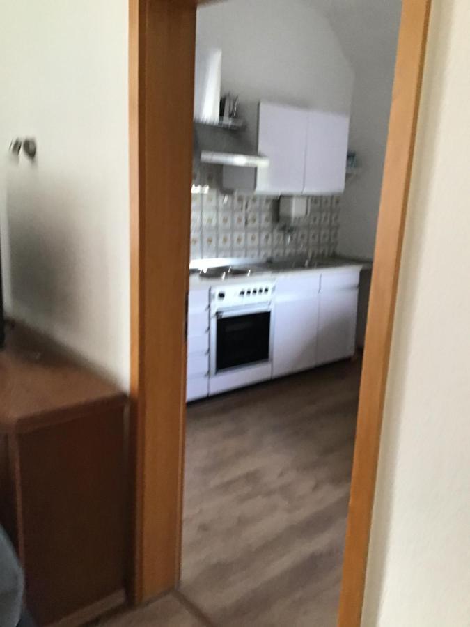 Apartment Bis Zu 8 Einzelbetten Stellplatz Wifi Essen Exterior foto